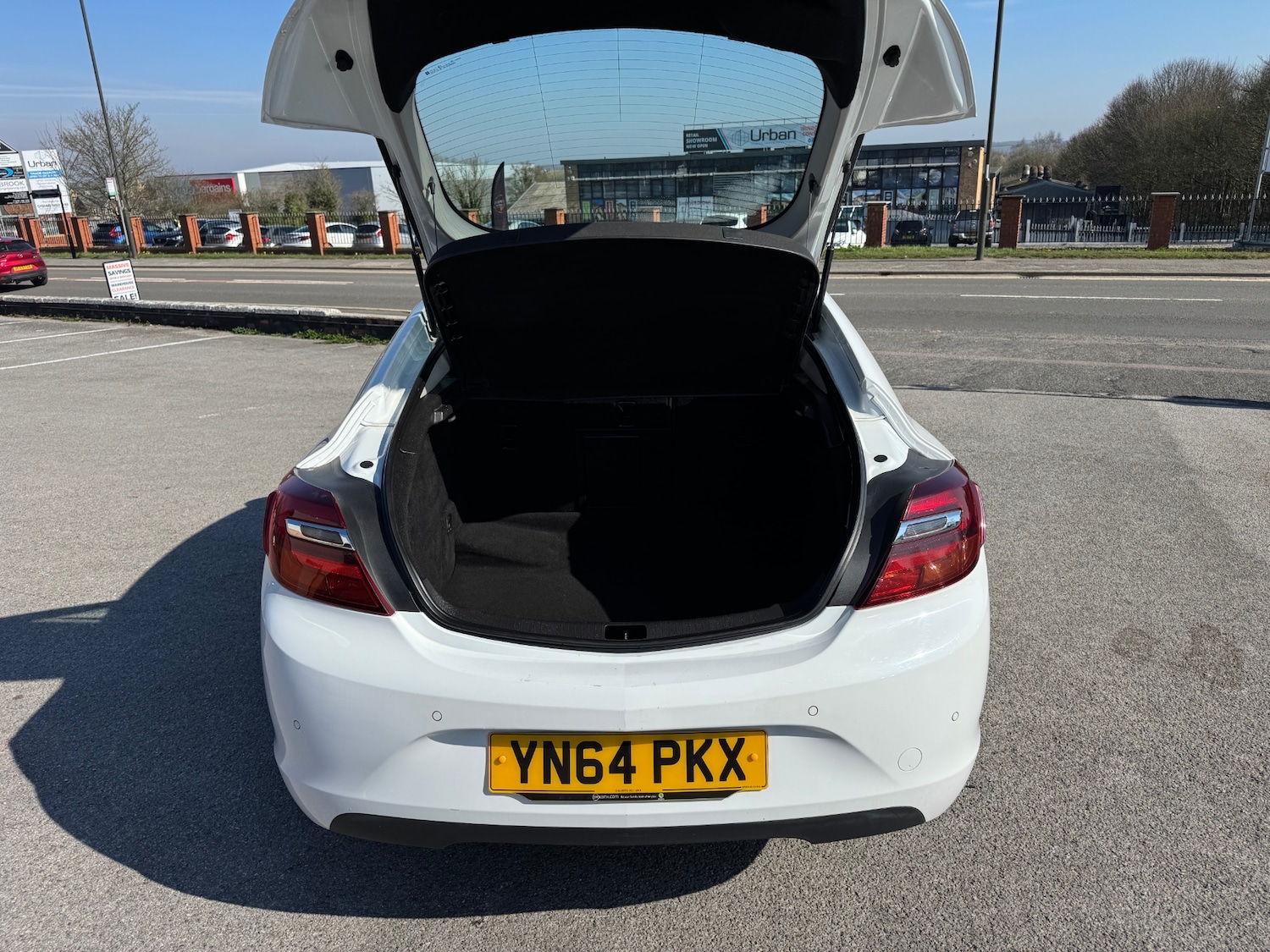 Used Vauxhall Insignia 2014 for sale - 77950740: Photo 5