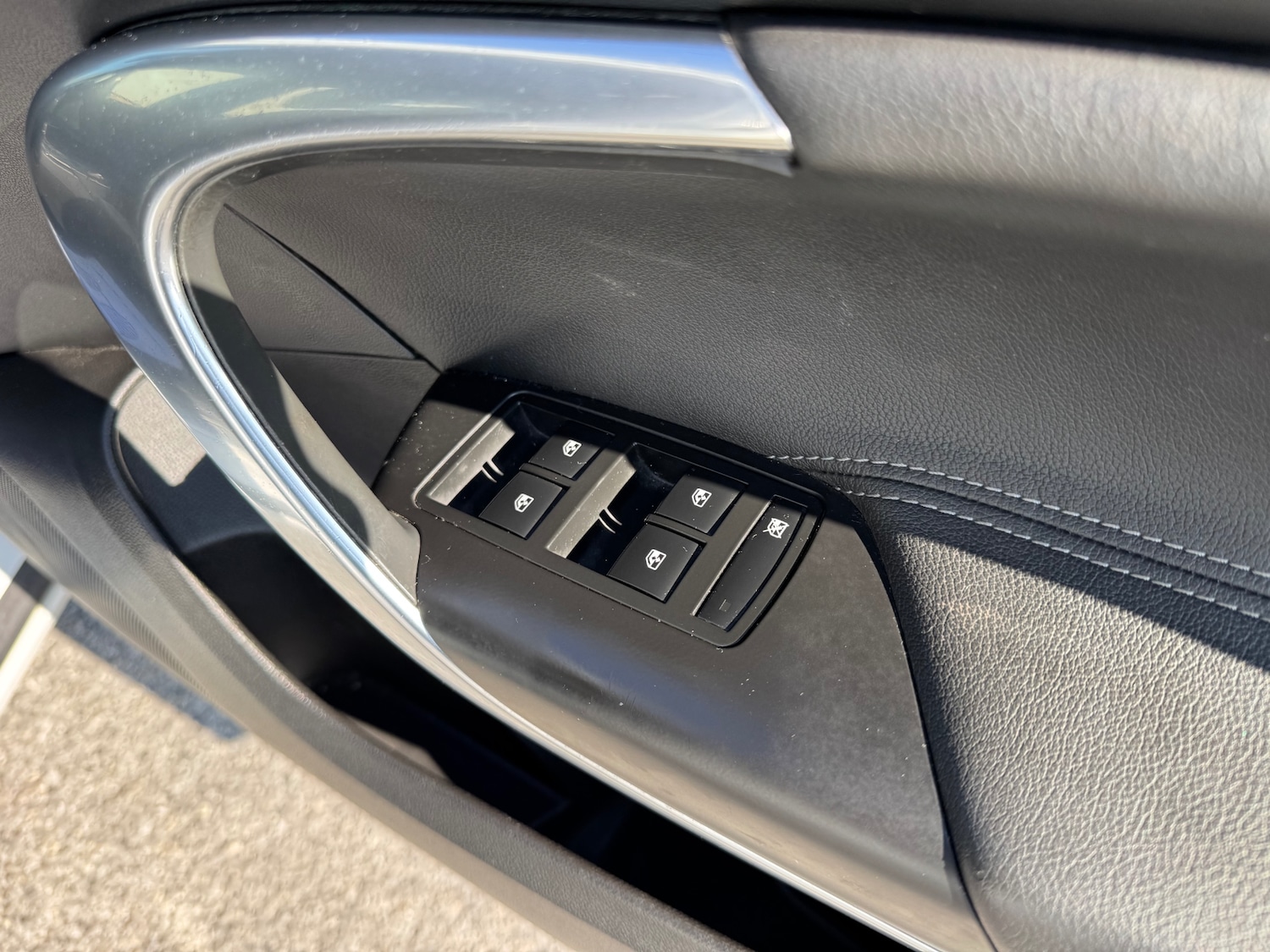 Used Vauxhall Insignia 2014 for sale - 77950740: Photo 8