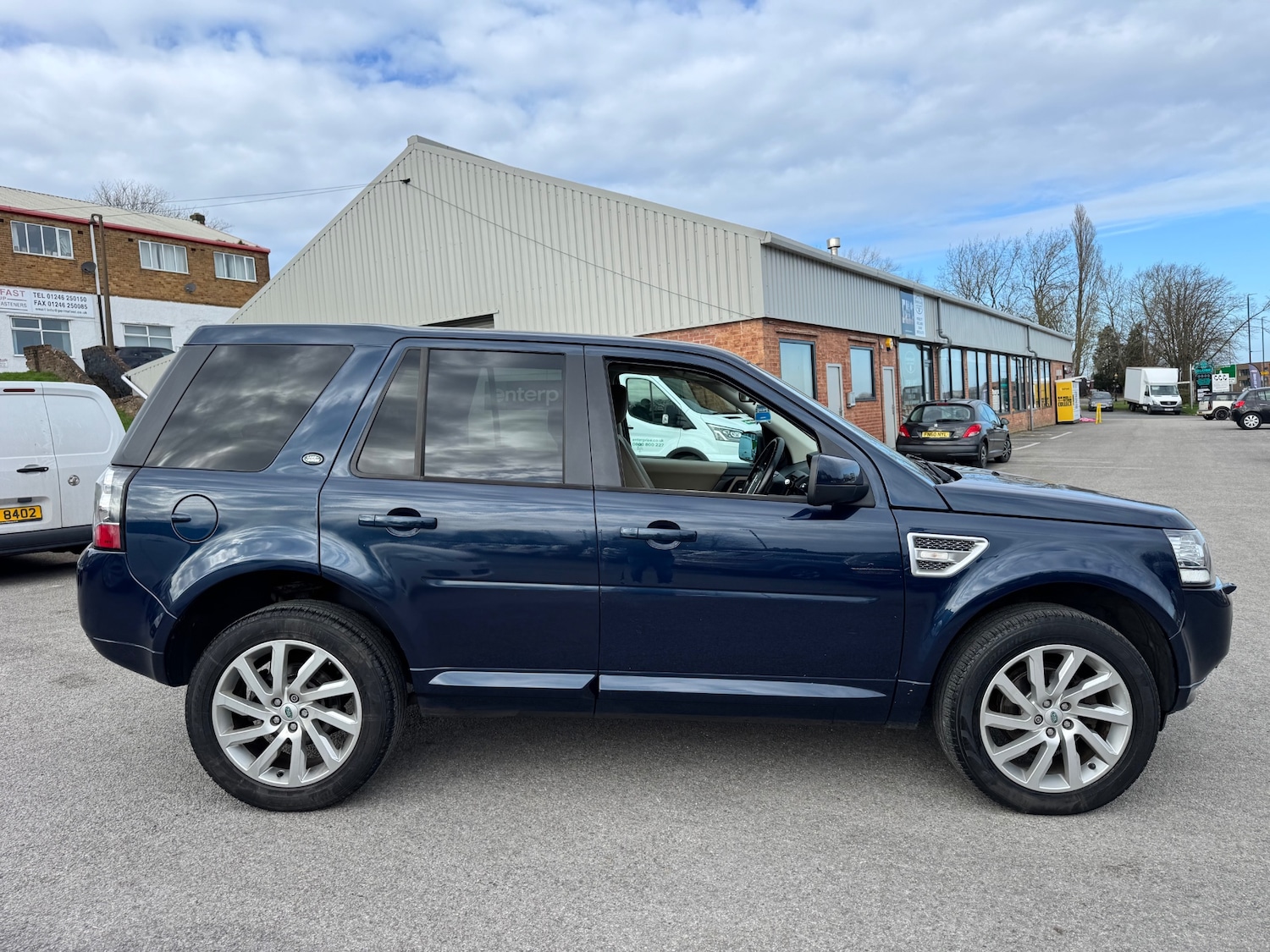 Used Land Rover Freelander 2013 for sale - 77730547: Photo 6