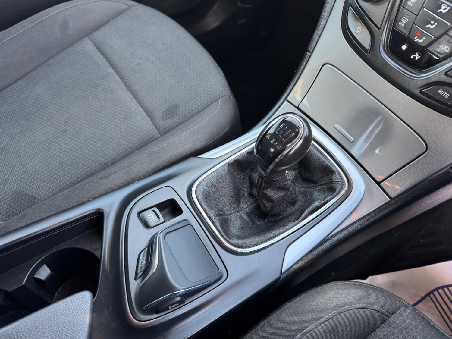 Used Vauxhall Insignia 2014 for sale - 76662731: Photo 14