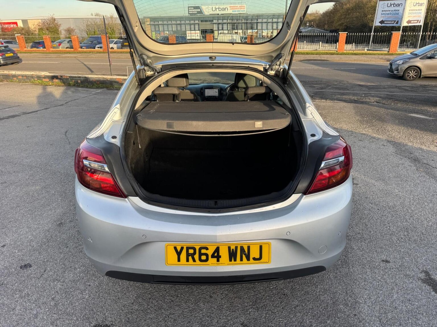 Used Vauxhall Insignia 2014 for sale - 76662731: Photo 40