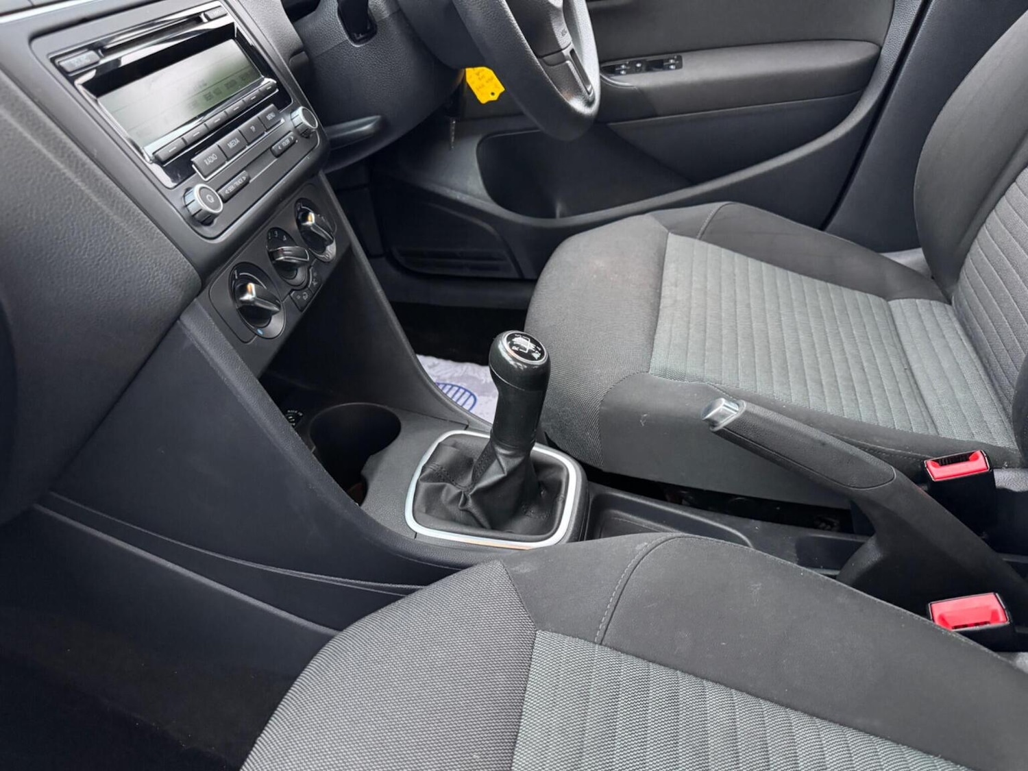 Used Volkswagen Polo 2011 for sale - 76758823: Photo 36