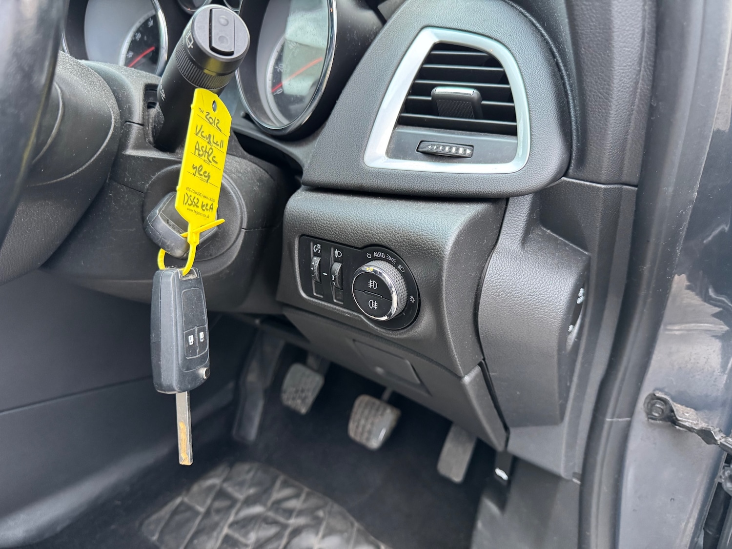 Used Vauxhall Astra 2013 for sale - 77804918: Photo 12