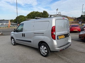 Used Vauxhall Combo 2017 for sale - 79481050: Photo