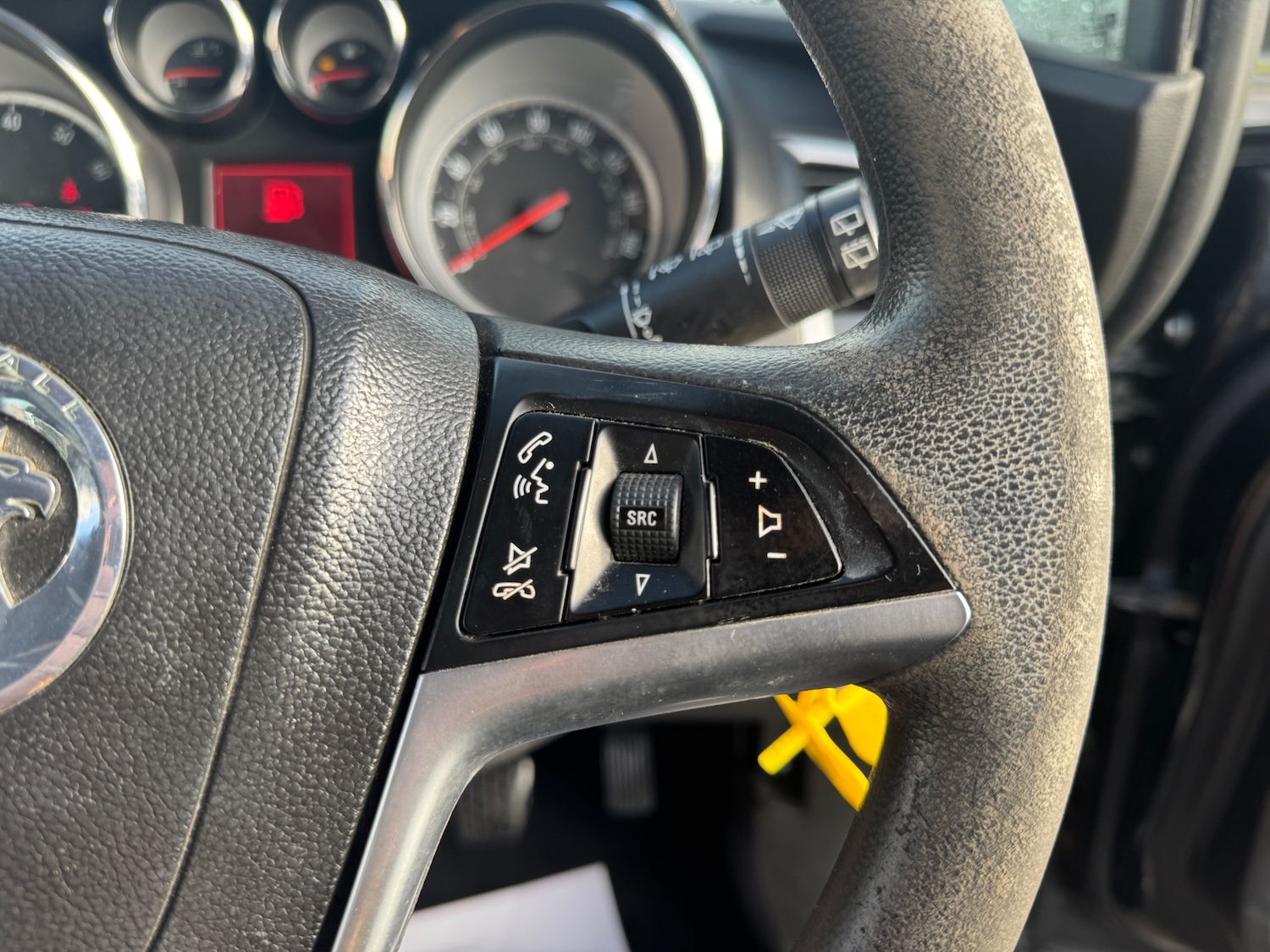 Used Vauxhall Astra 2014 for sale - 77084236: Photo 33