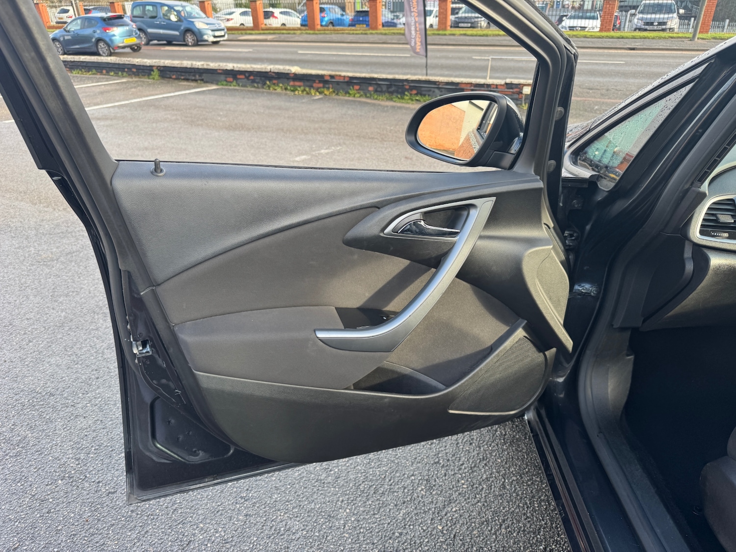 Used Vauxhall Astra 2014 for sale - 77084236: Photo 41