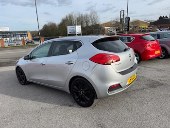 Used Kia Ceed 2013 for sale - 77581737: Photo