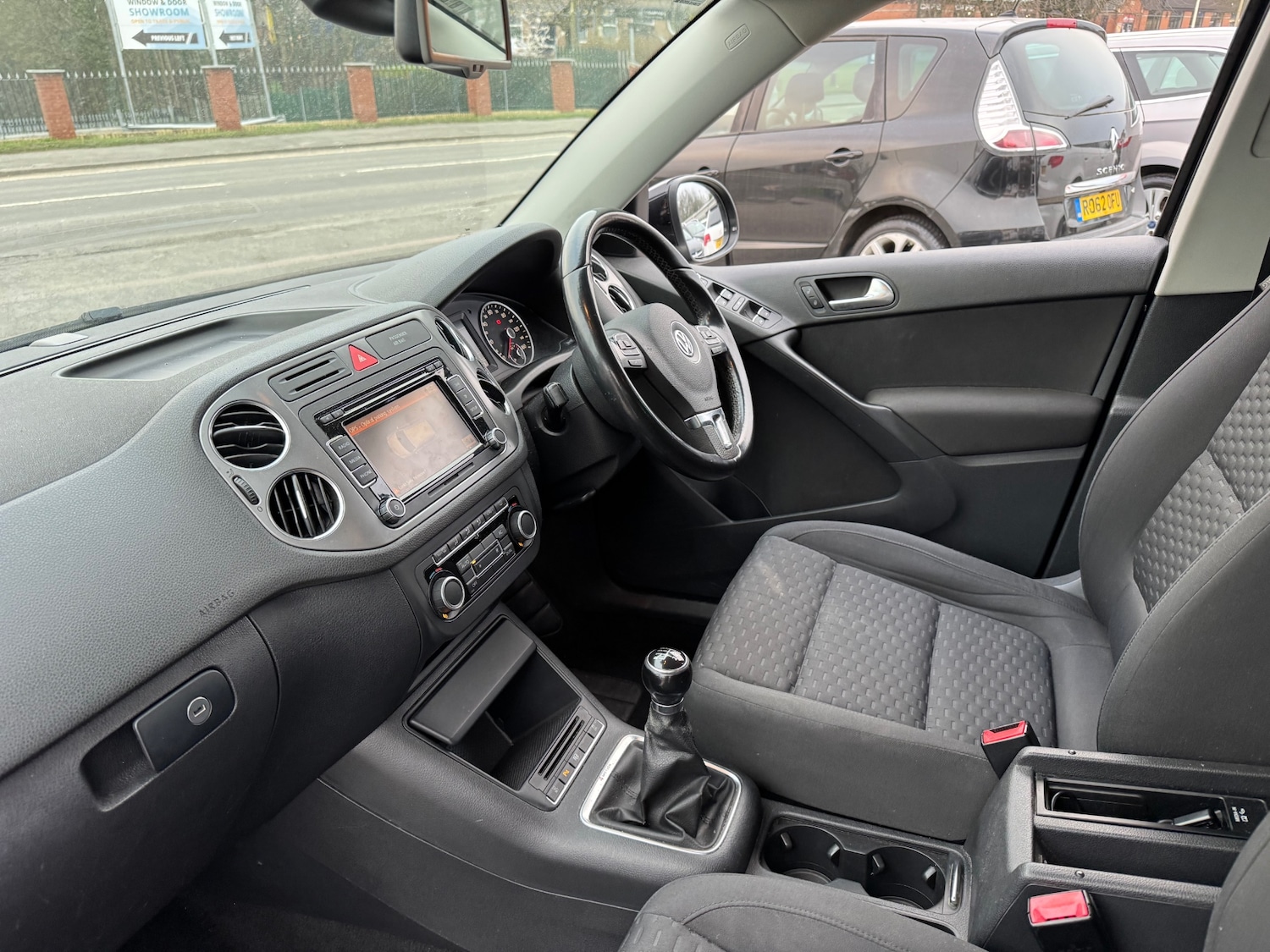 Used Volkswagen Tiguan 2011 for sale - 77804911: Photo 23