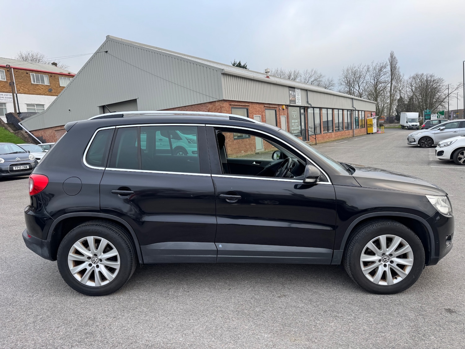 Used Volkswagen Tiguan 2011 for sale - 77804911: Photo 6