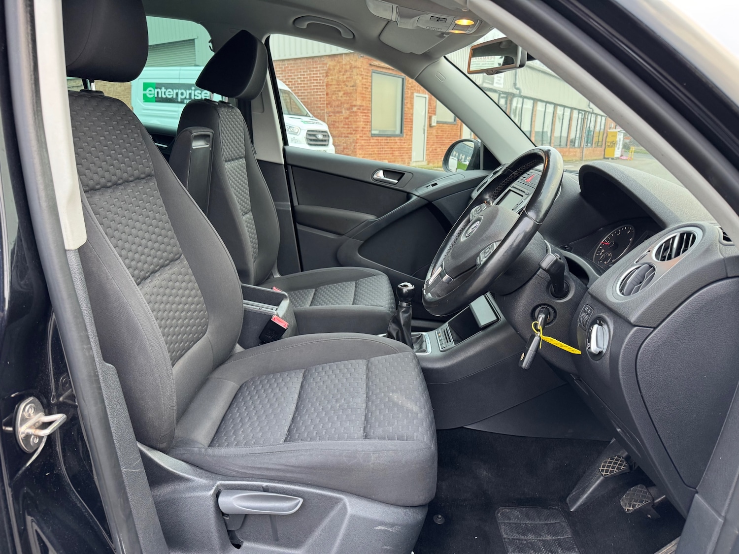 Used Volkswagen Tiguan 2011 for sale - 77804911: Photo 9