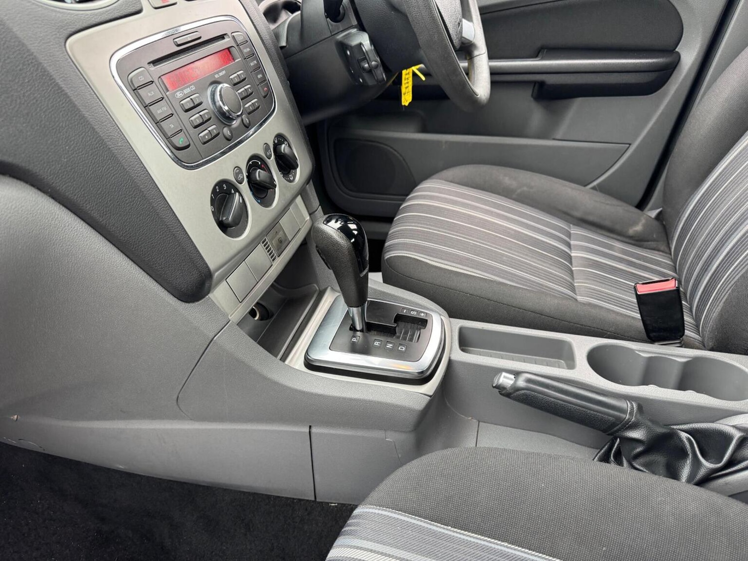 Used Ford Focus 2010 for sale - 76596555: Photo 19