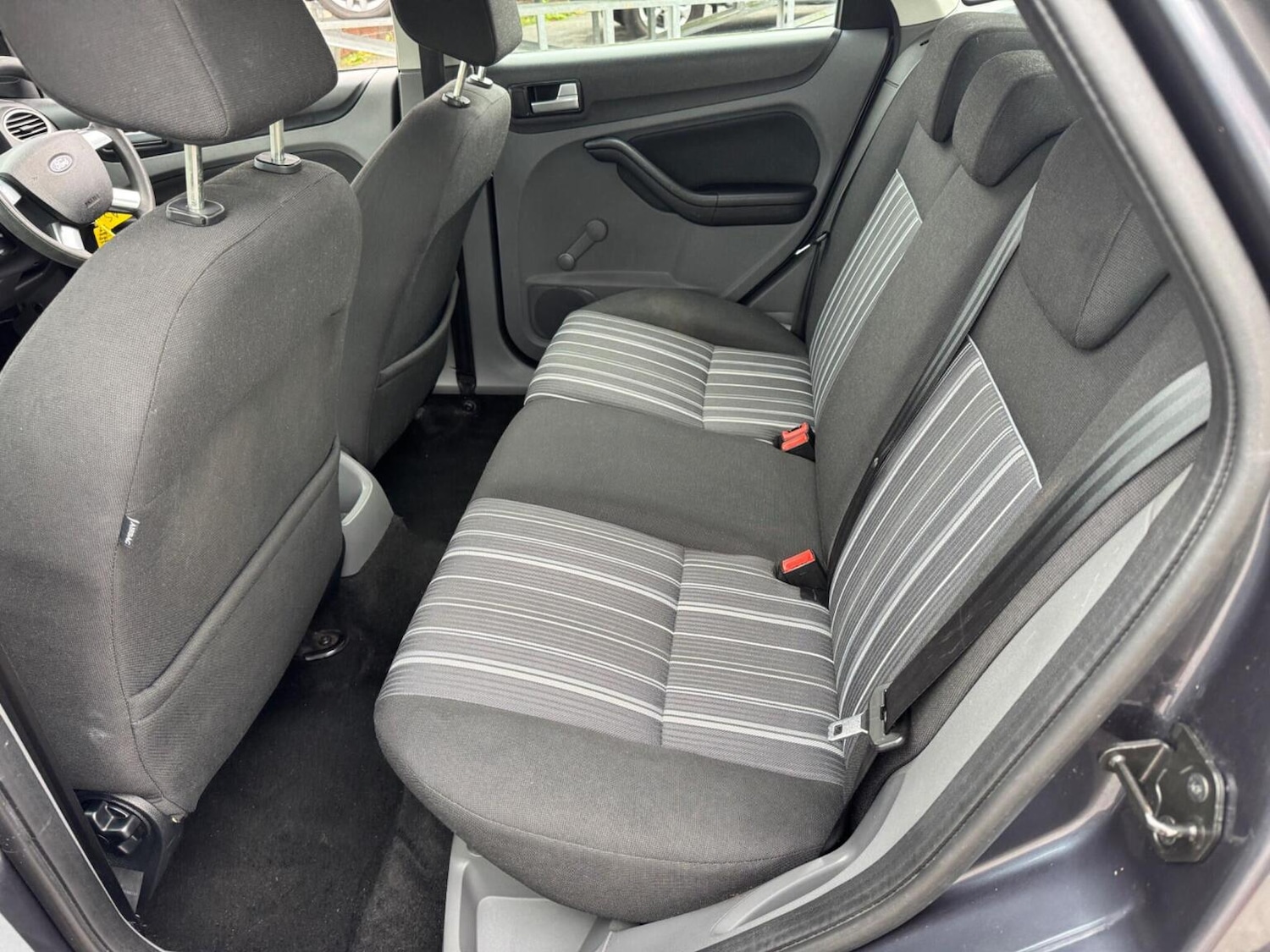 Used Ford Focus 2010 for sale - 76596555: Photo 22