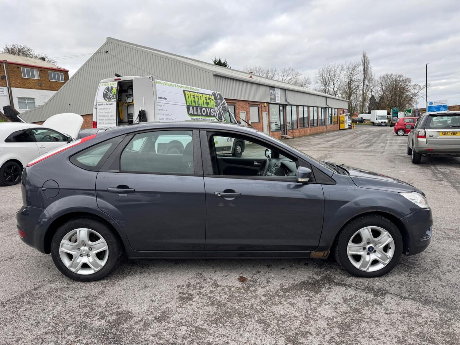 Used Ford Focus 2010 for sale - 76596555: Photo 6