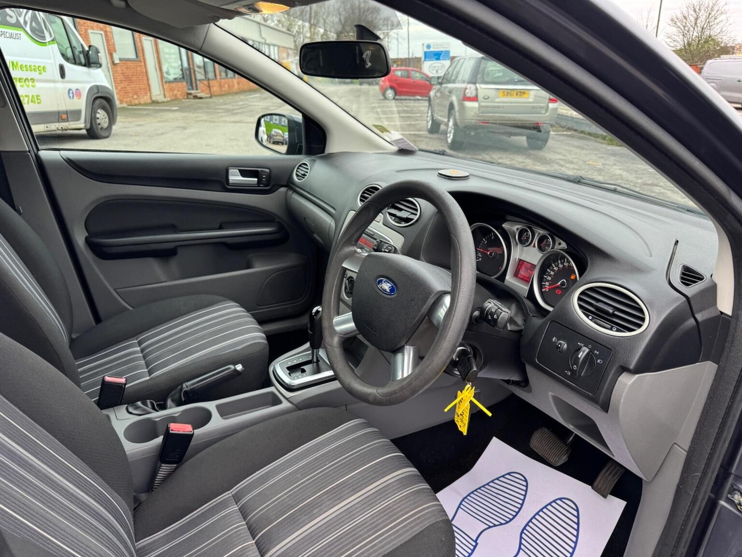 Used Ford Focus 2010 for sale - 76596555: Photo 7