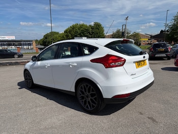 Used Ford Focus 2015 for sale - 78687778: Photo