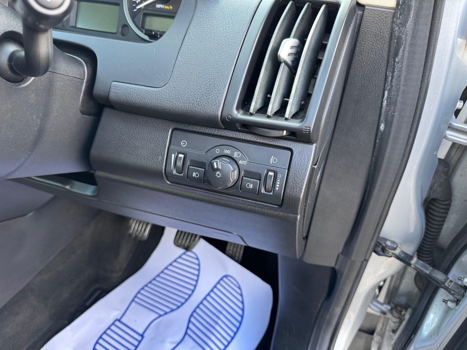 Used Land Rover Freelander 2011 for sale - 77881195: Photo 12