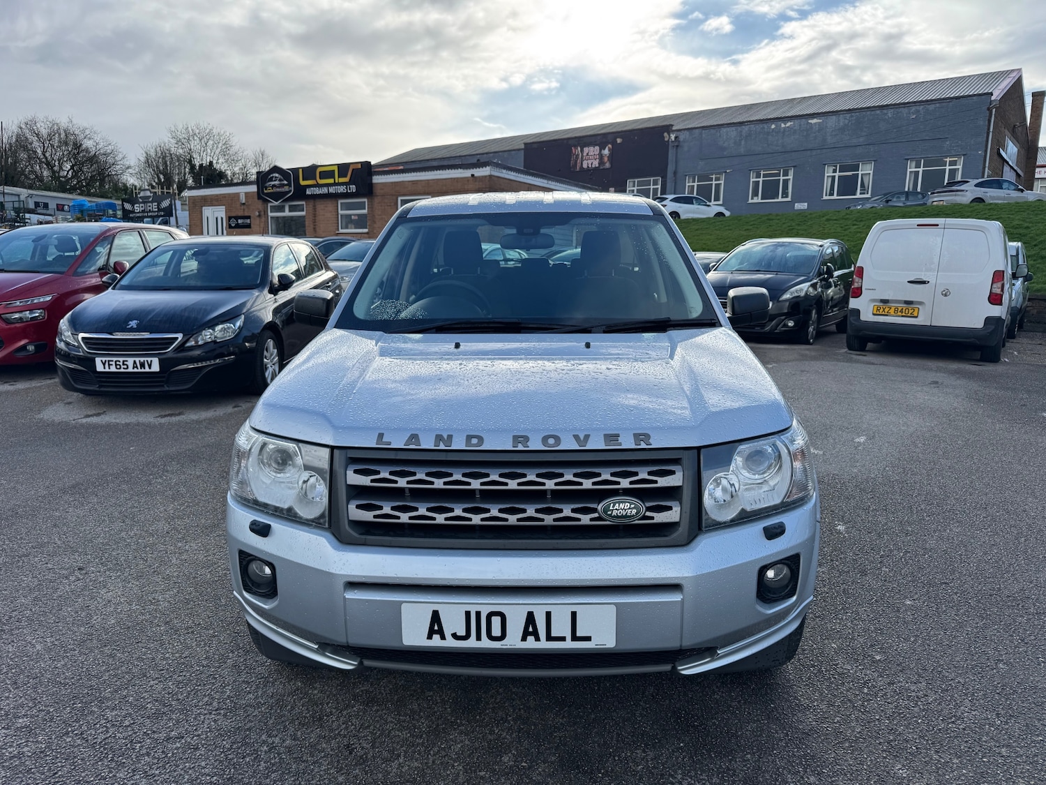 Used Land Rover Freelander 2011 for sale - 77881195: Photo 2