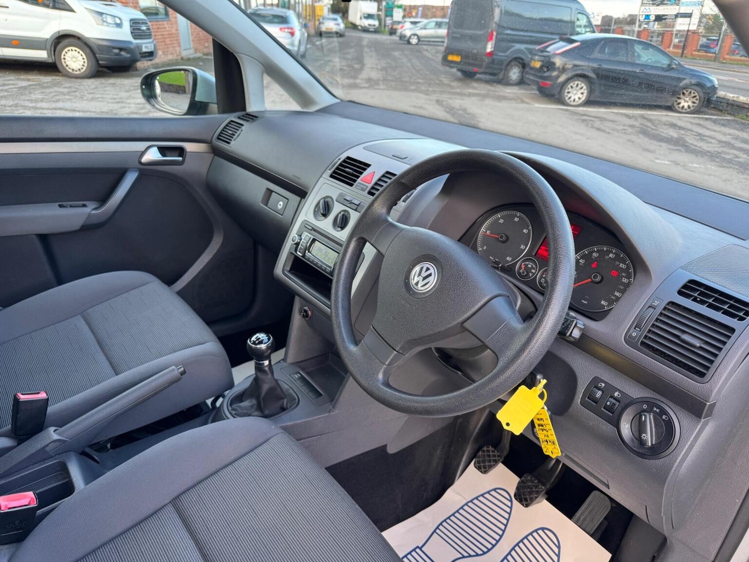 Used Volkswagen Touran 2010 for sale - 76637409: Photo 10