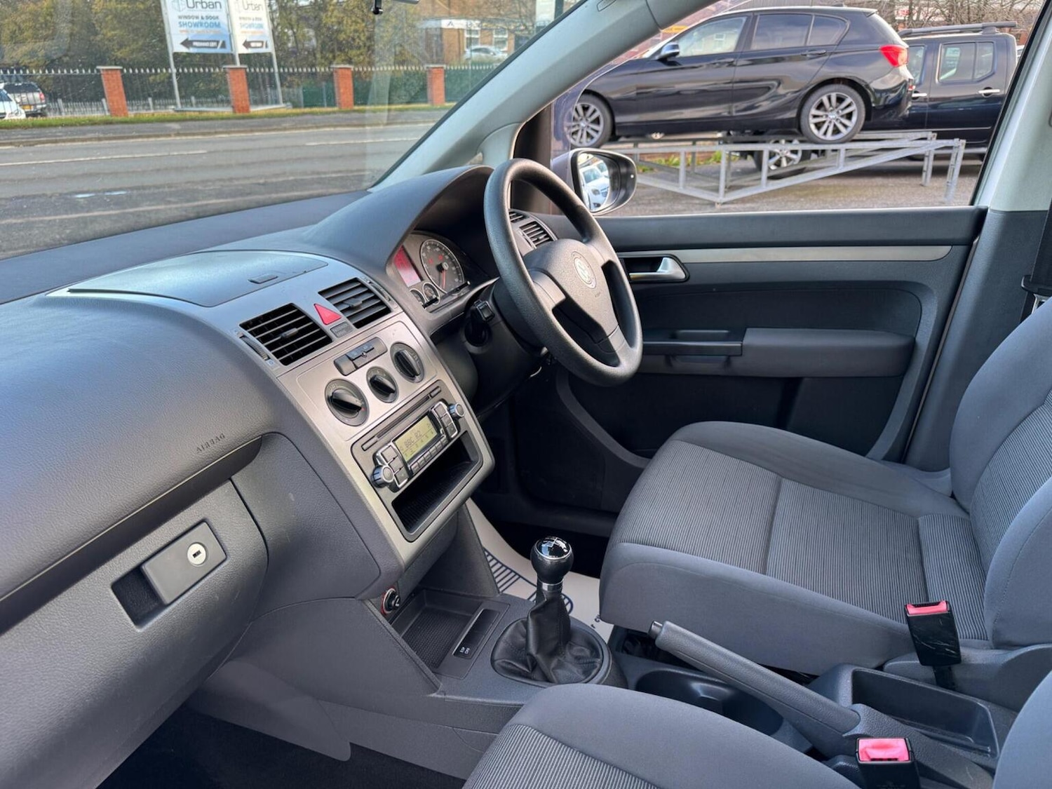 Used Volkswagen Touran 2010 for sale - 76637409: Photo 14