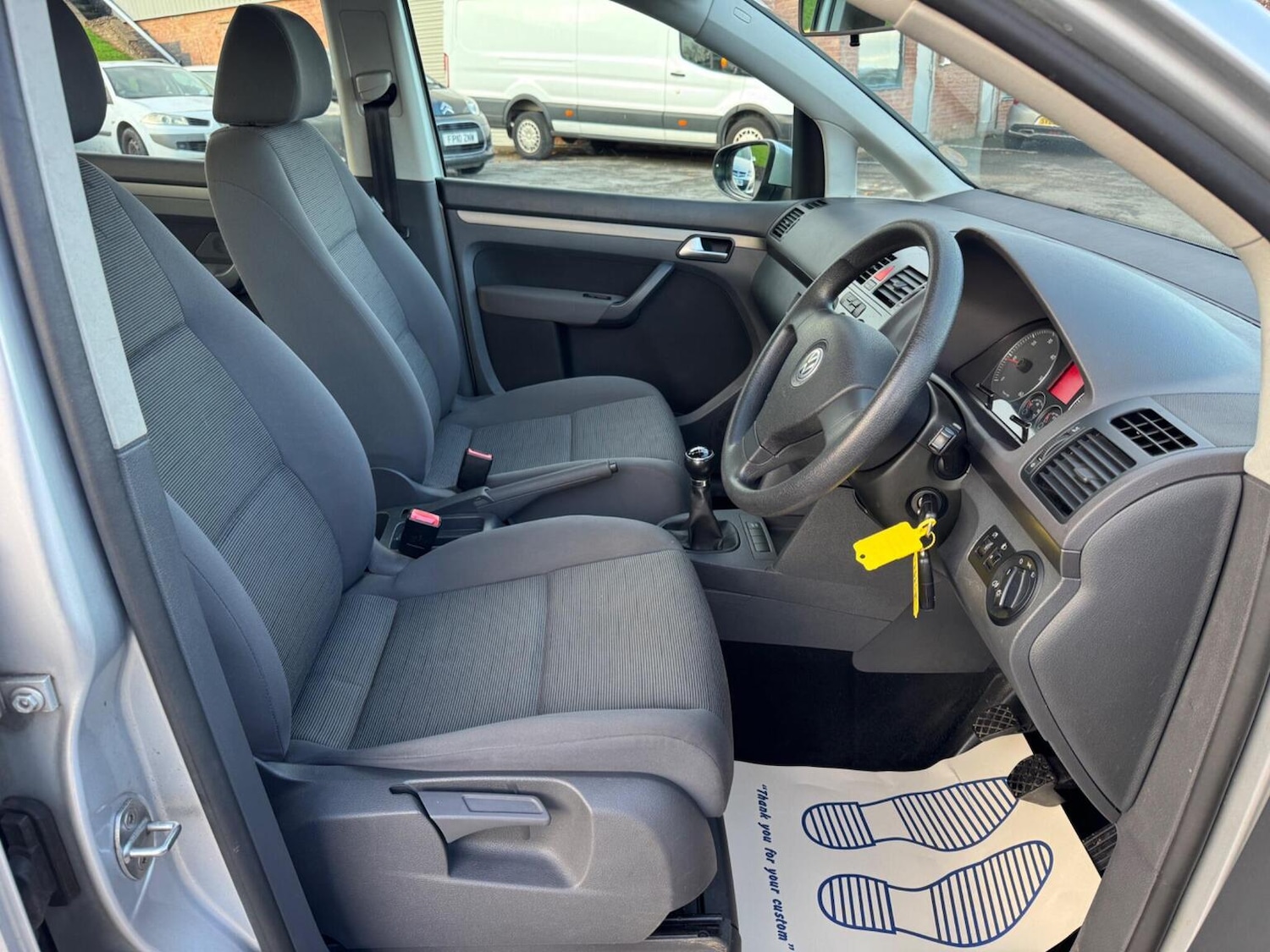 Used Volkswagen Touran 2010 for sale - 76637409: Photo 16