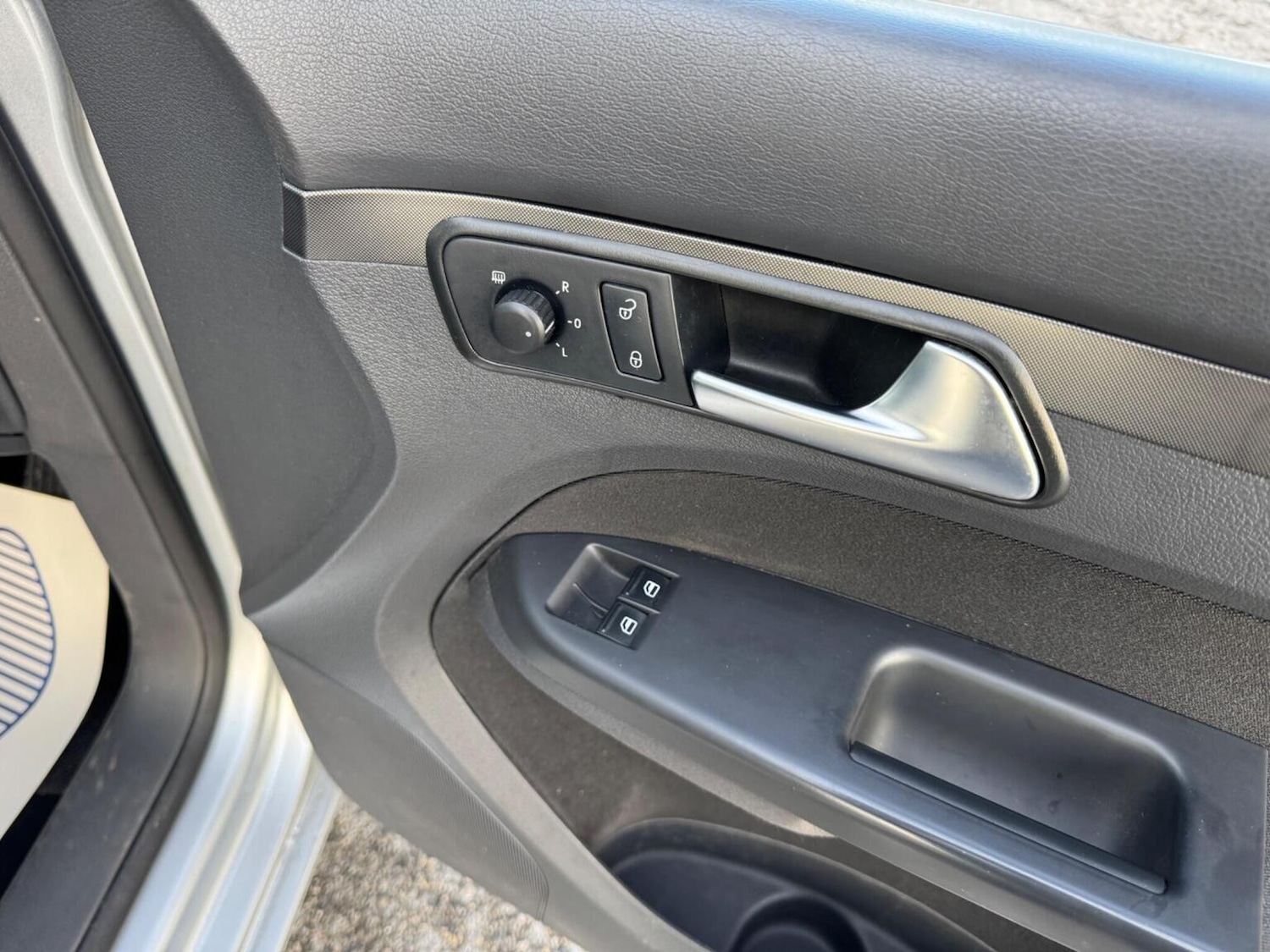 Used Volkswagen Touran 2010 for sale - 76637409: Photo 24