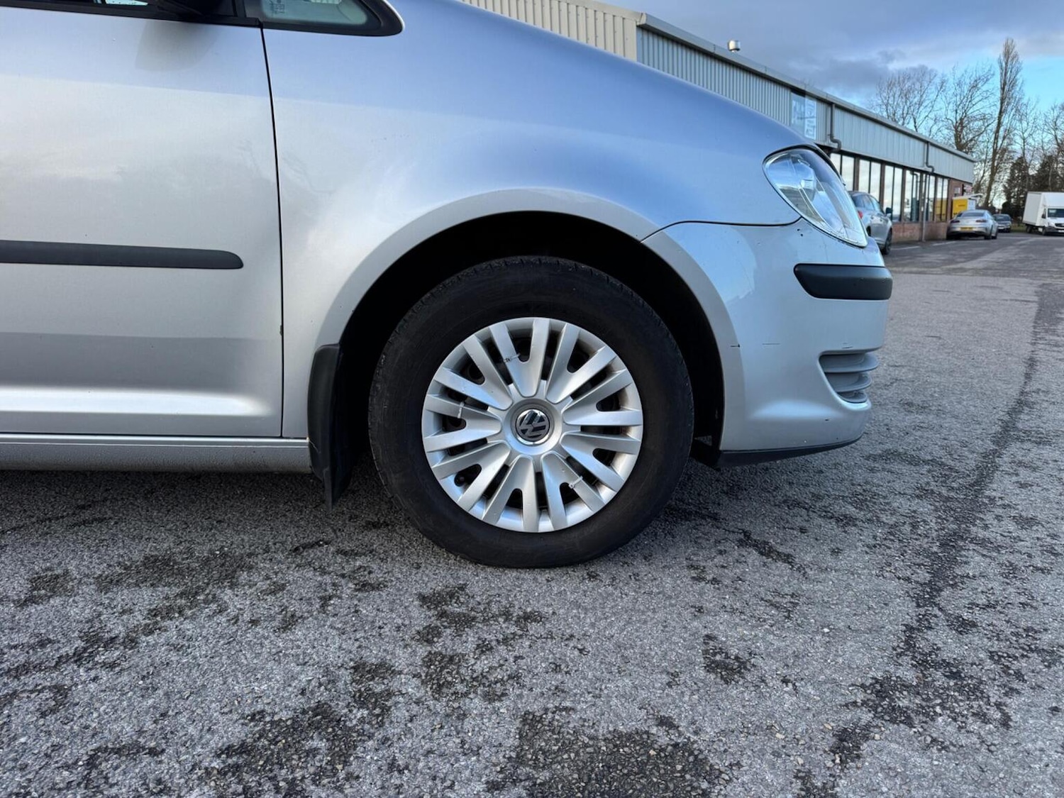 Used Volkswagen Touran 2010 for sale - 76637409: Photo 27