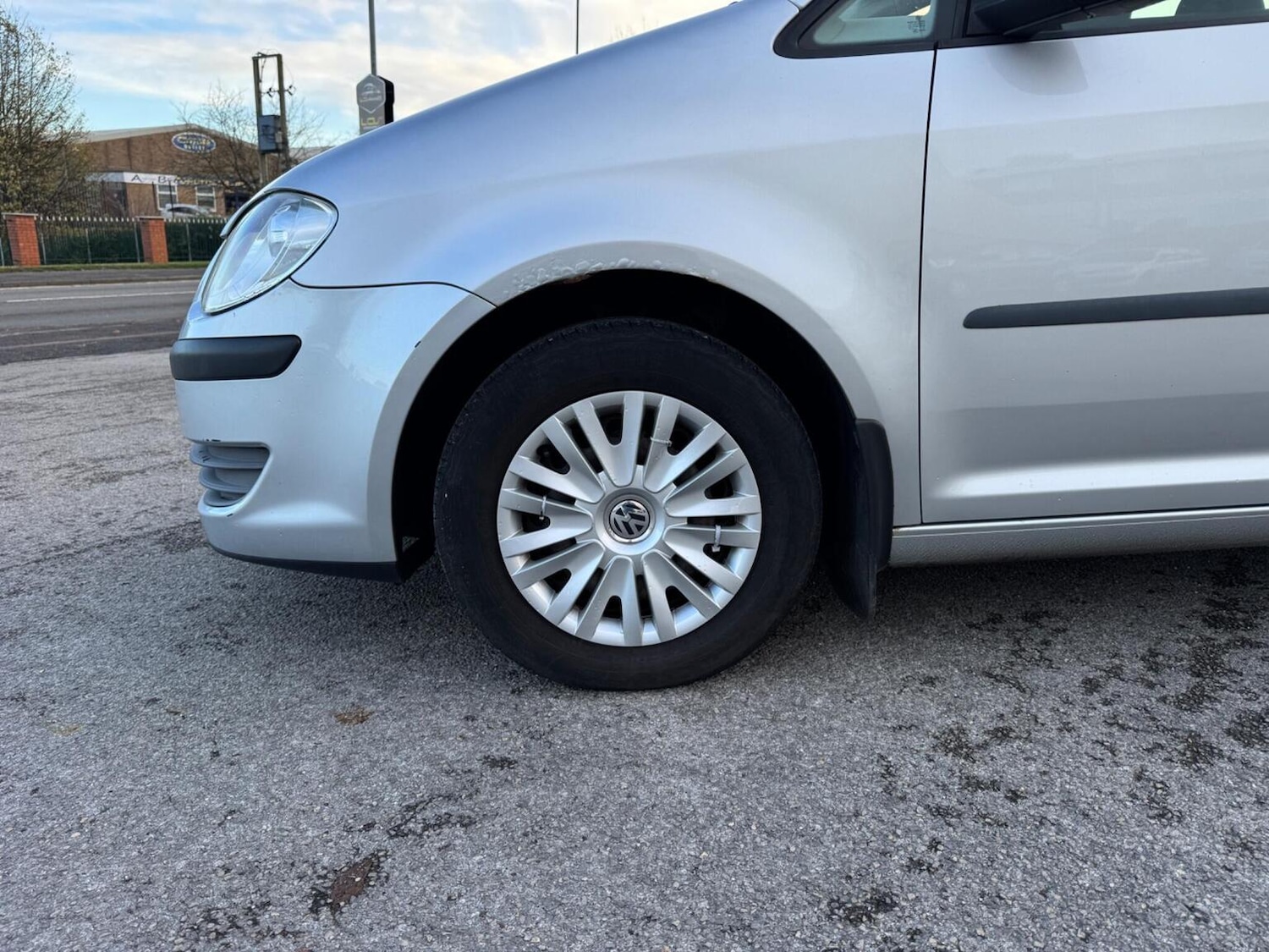 Used Volkswagen Touran 2010 for sale - 76637409: Photo 28