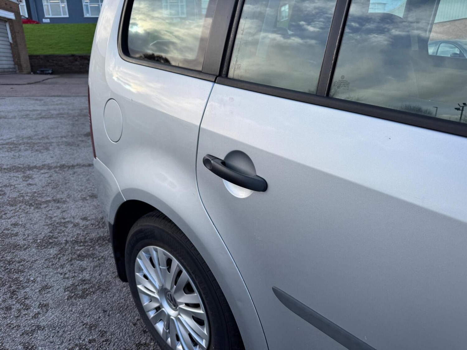 Used Volkswagen Touran 2010 for sale - 76637409: Photo 33