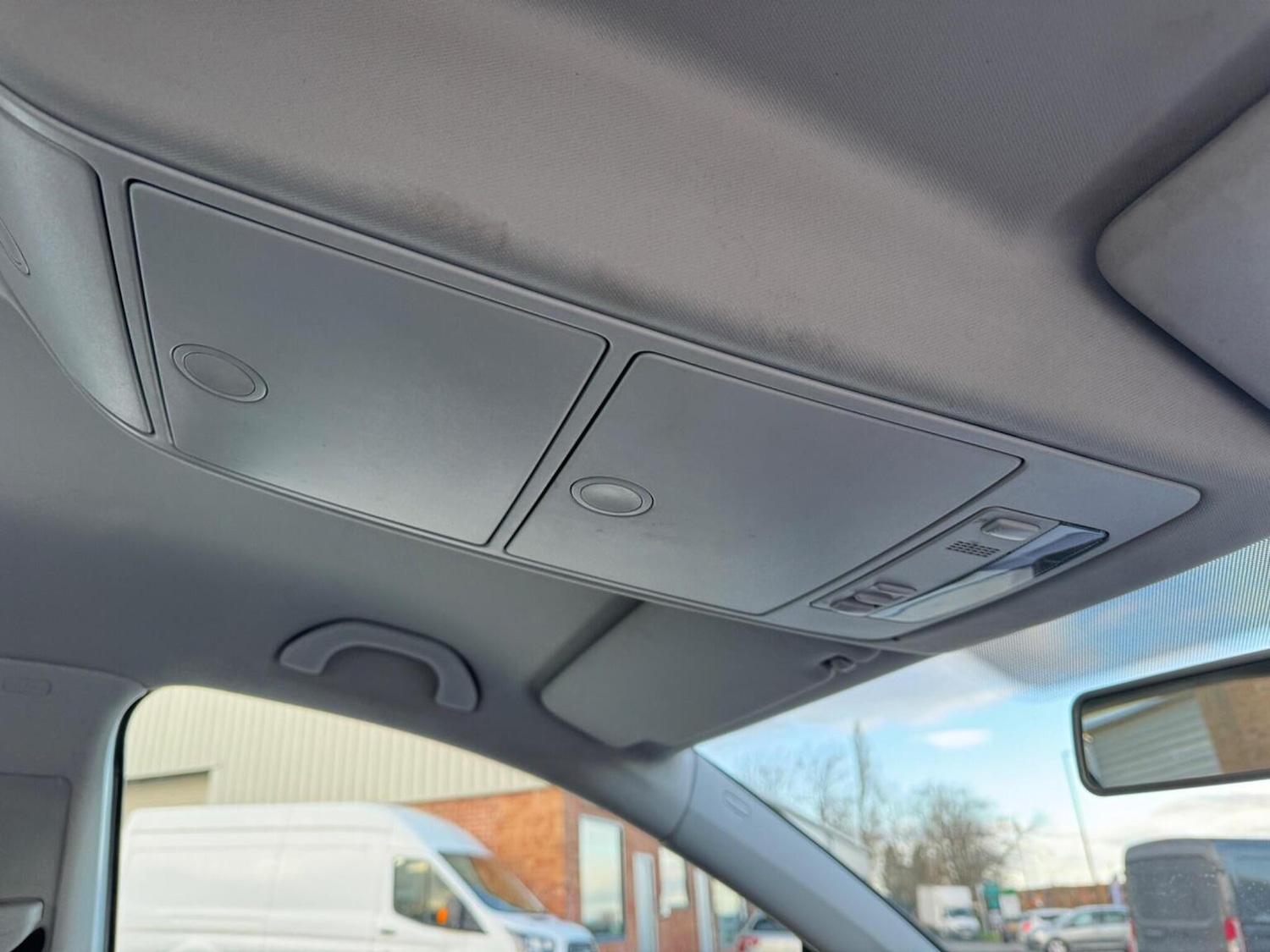 Used Volkswagen Touran 2010 for sale - 76637409: Photo 38