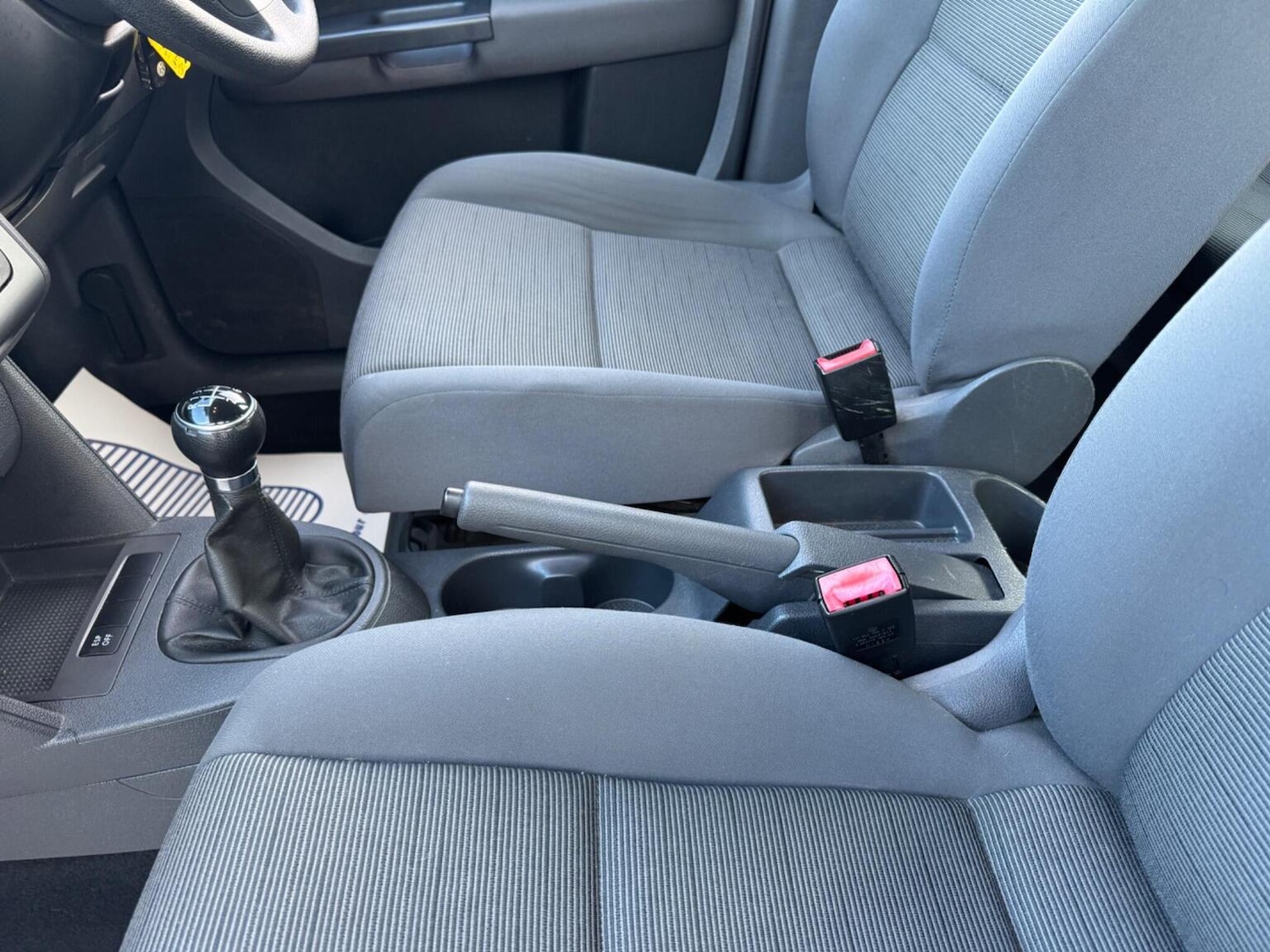 Used Volkswagen Touran 2010 for sale - 76637409: Photo 40