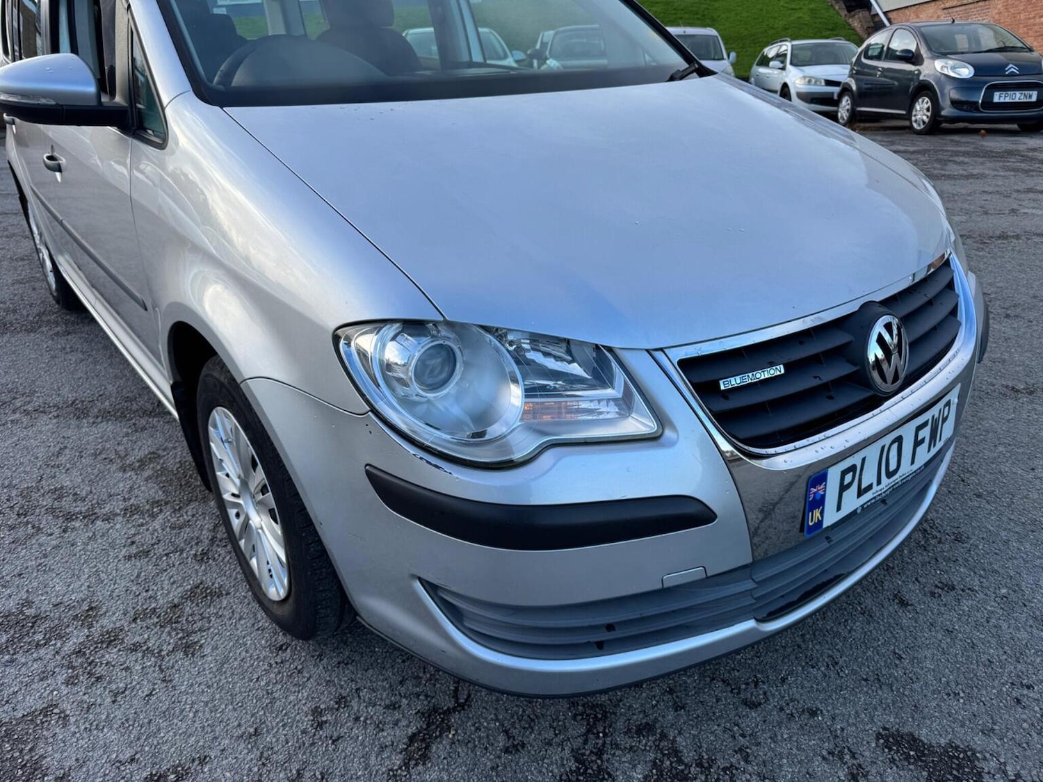 Used Volkswagen Touran 2010 for sale - 76637409: Photo 6