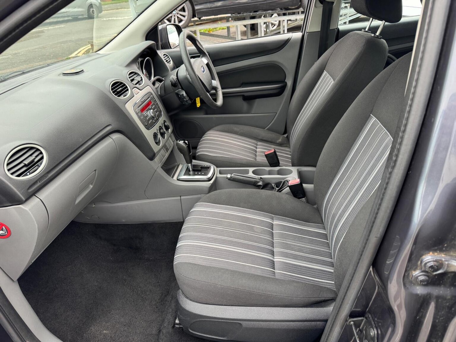 Used Ford Focus 2010 for sale - 76769928: Photo 17