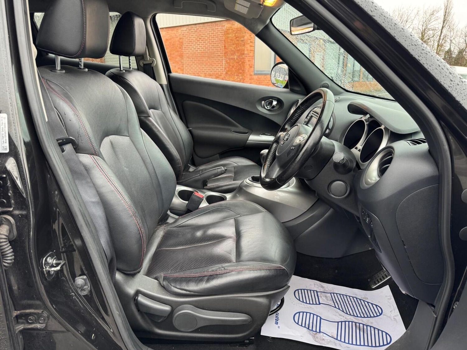 Used Nissan Juke 2011 for sale - 76830362: Photo 29