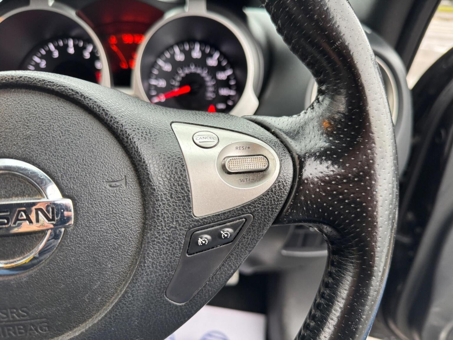 Used Nissan Juke 2011 for sale - 76830362: Photo 34