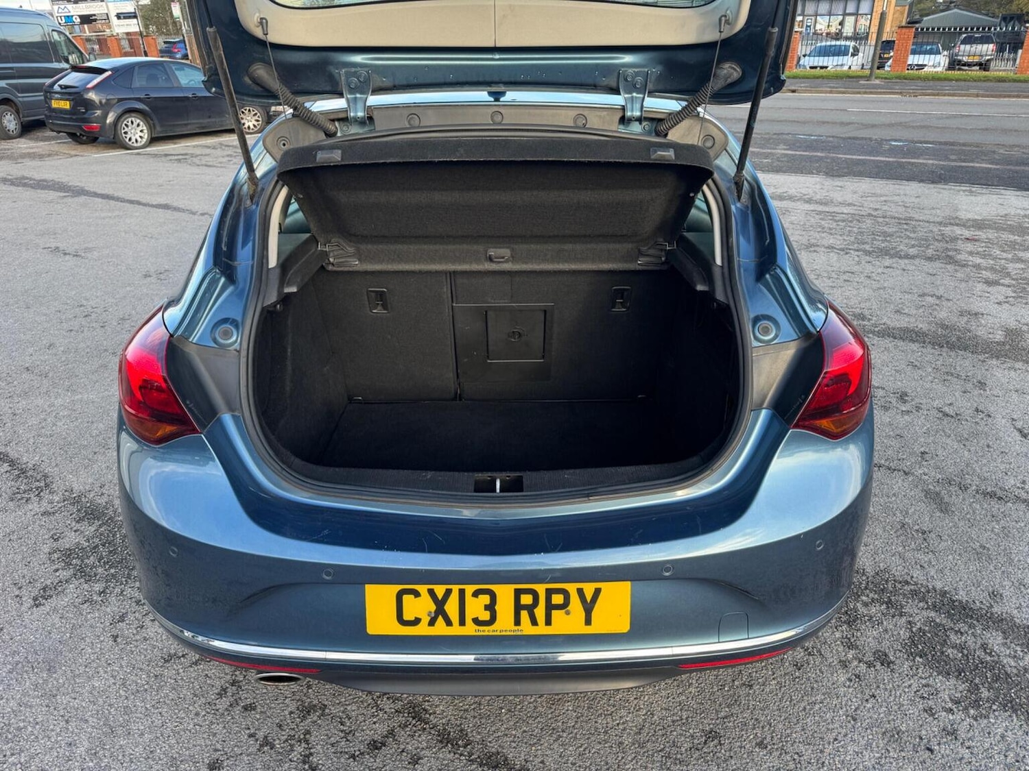 Used Vauxhall Astra 2013 for sale - 76637407: Photo 37