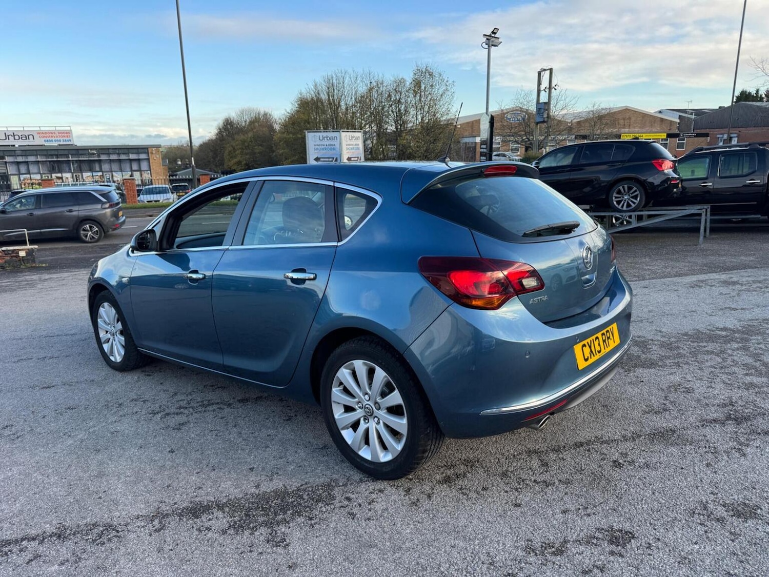 Used Vauxhall Astra 2013 for sale - 76637407: Photo 4