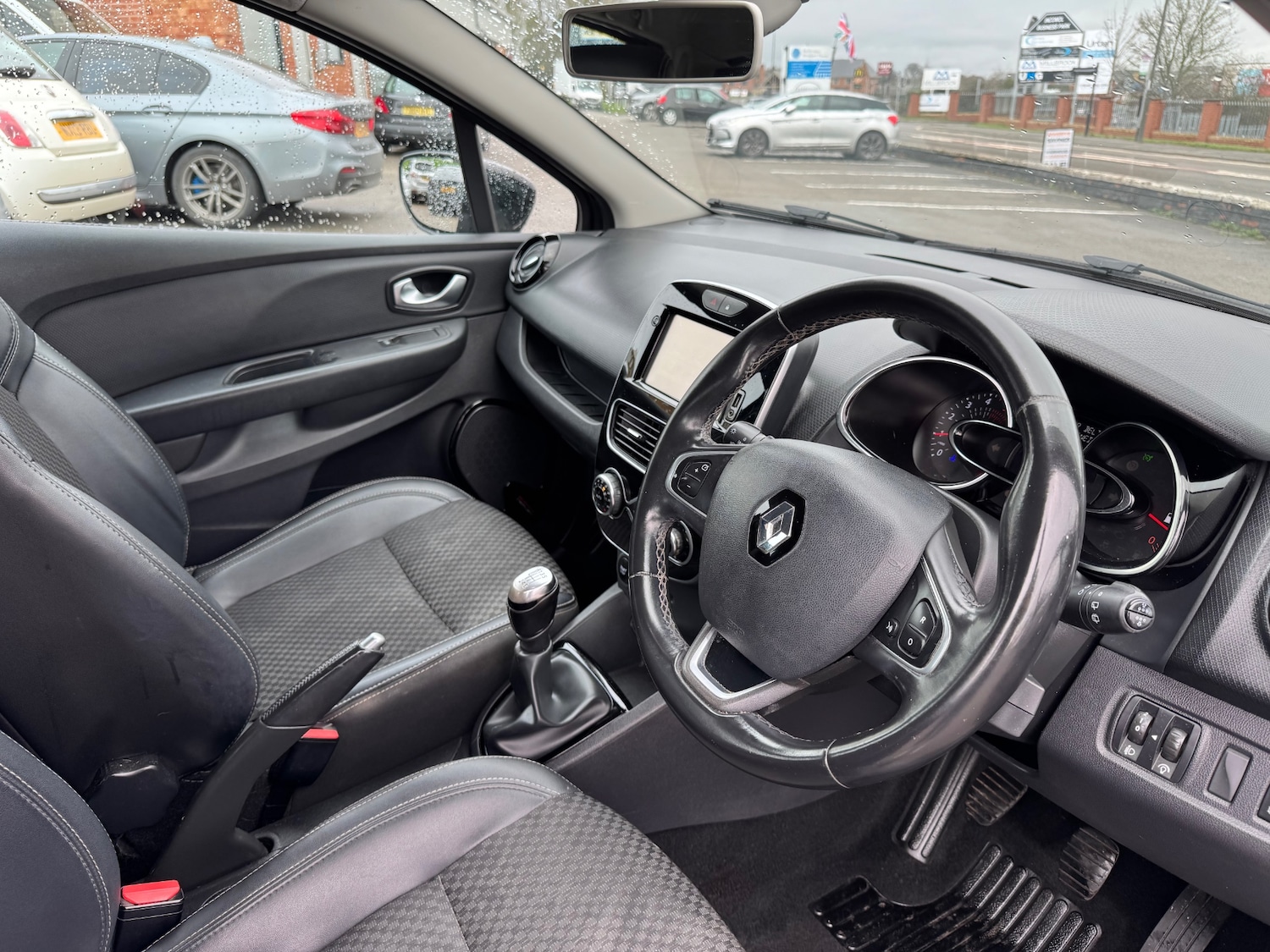 Used Renault Clio 2018 for sale - 77701172: Photo 10