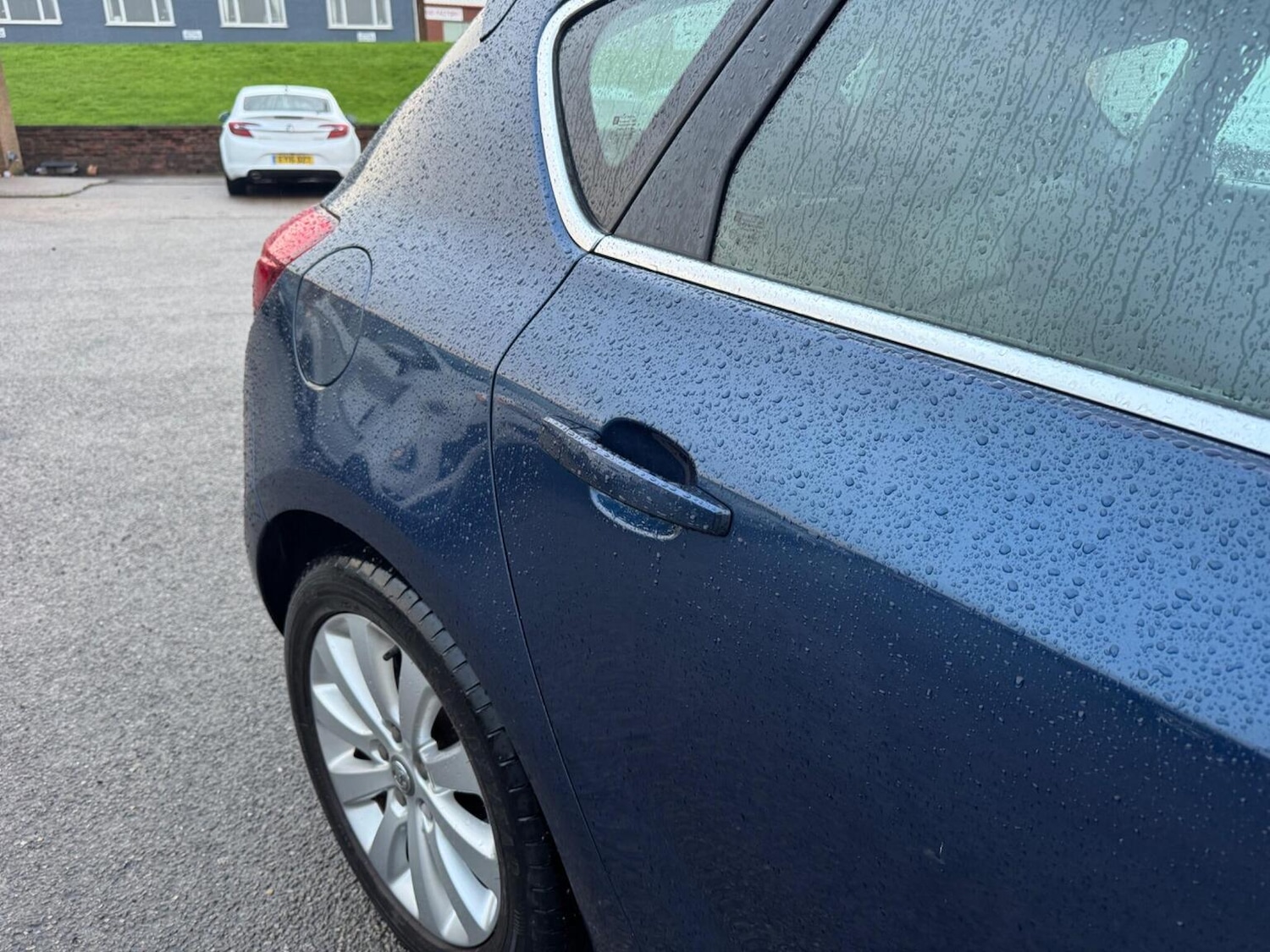 Used Vauxhall Astra 2010 for sale - 76751823: Photo 11