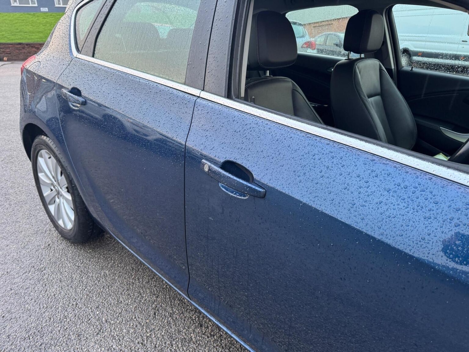 Used Vauxhall Astra 2010 for sale - 76751823: Photo 12