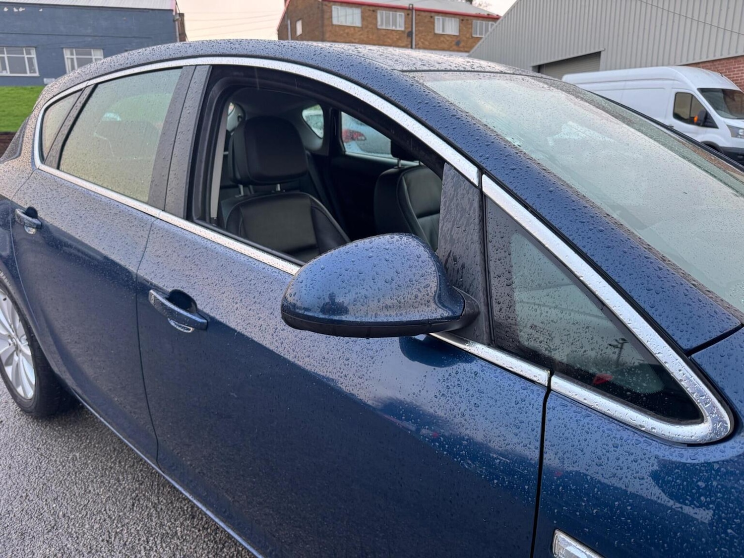 Used Vauxhall Astra 2010 for sale - 76751823: Photo 13