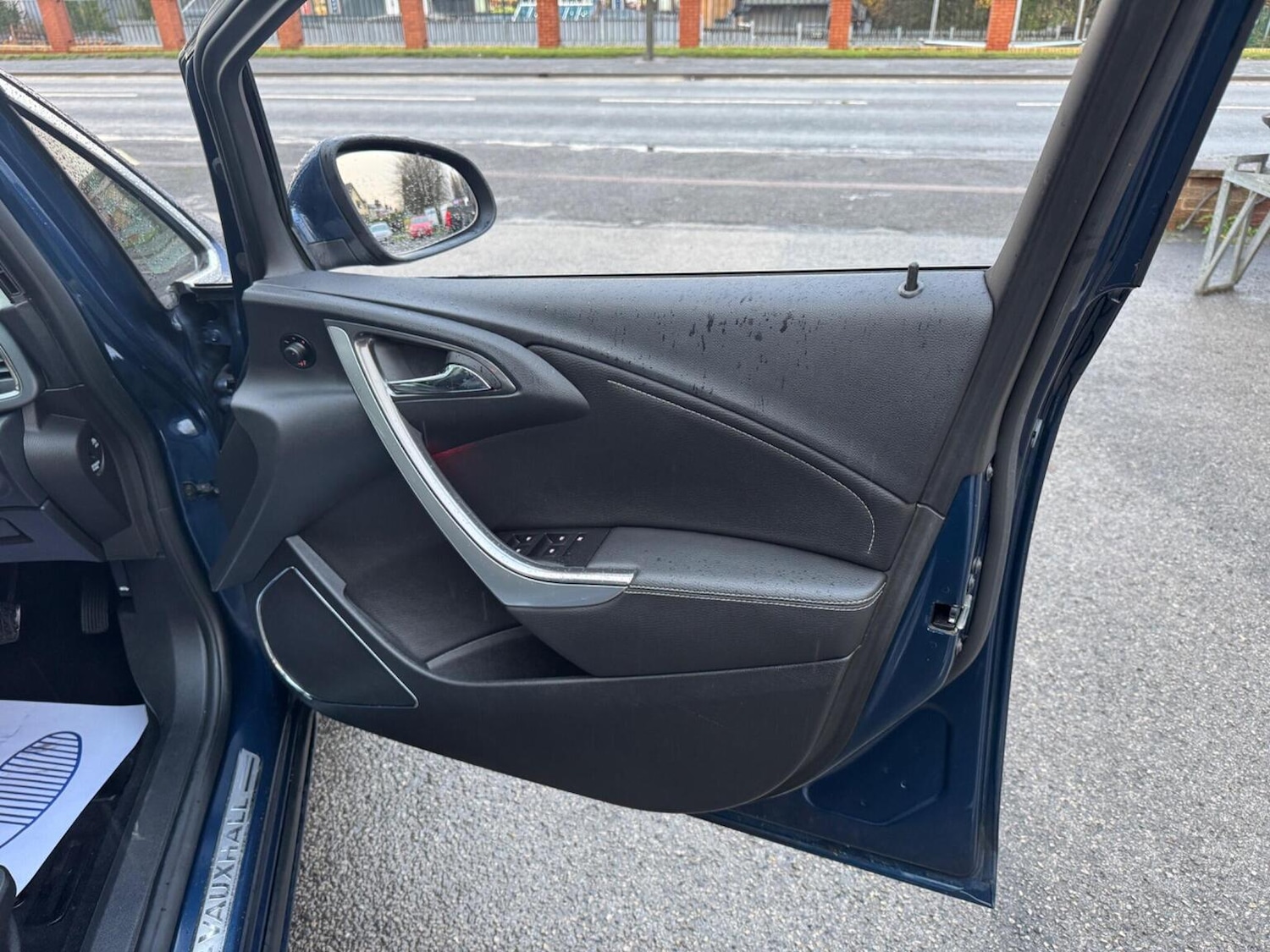 Used Vauxhall Astra 2010 for sale - 76751823: Photo 28