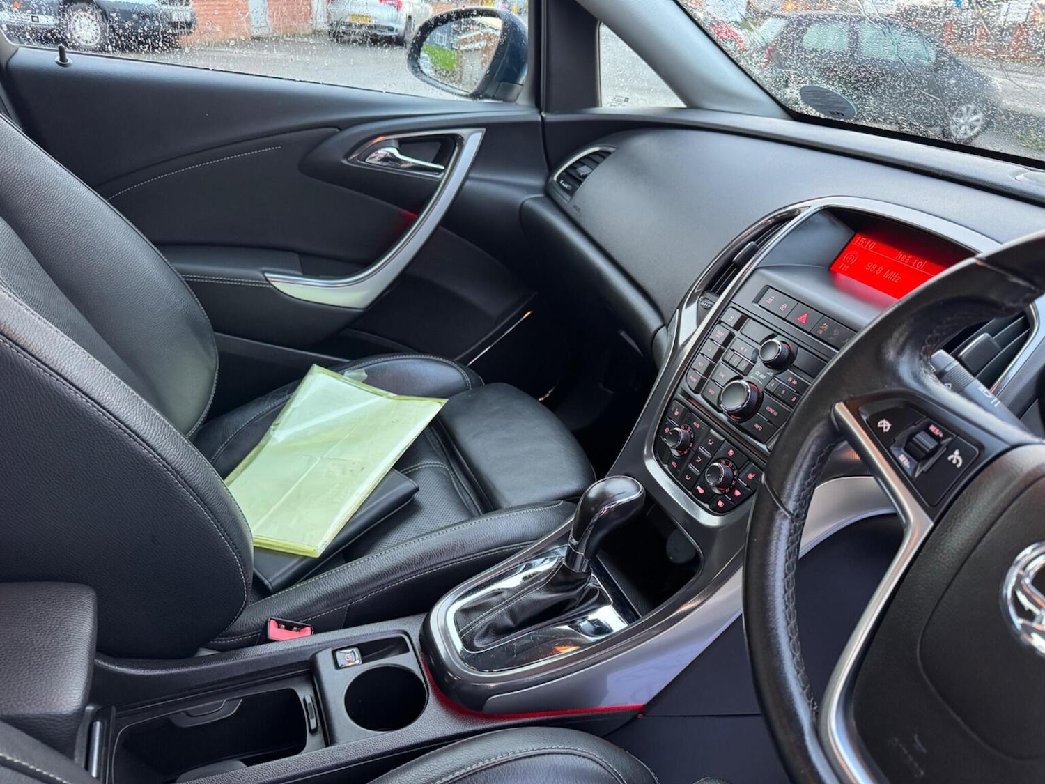 Used Vauxhall Astra 2010 for sale - 76751823: Photo 32