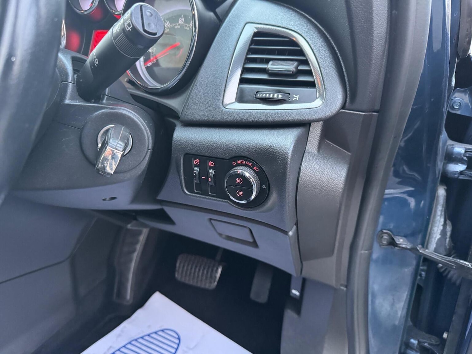 Used Vauxhall Astra 2010 for sale - 76751823: Photo 33