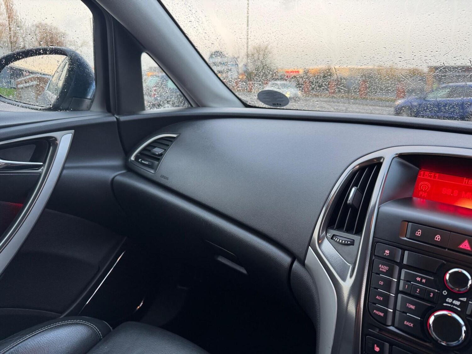 Used Vauxhall Astra 2010 for sale - 76751823: Photo 42