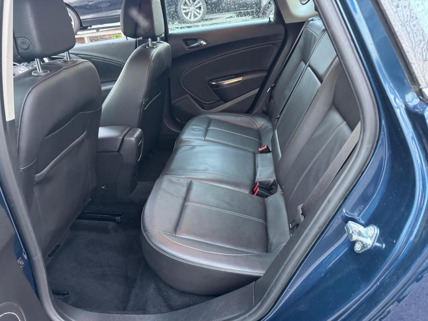 Used Vauxhall Astra 2010 for sale - 76751823: Photo 50