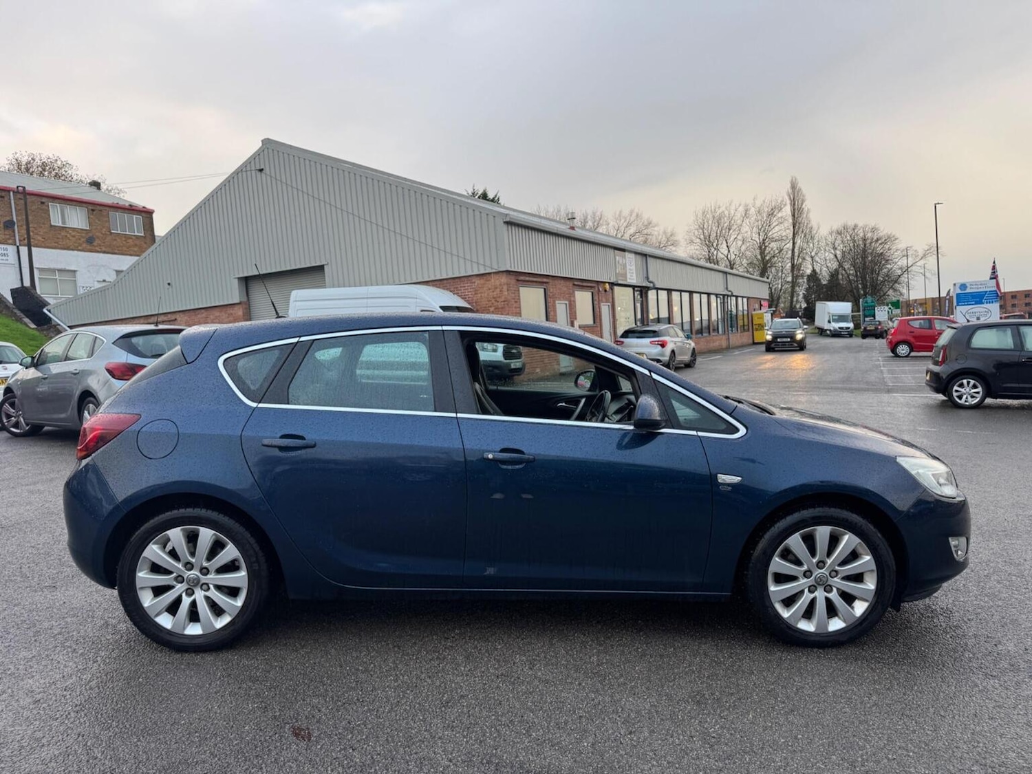 Used Vauxhall Astra 2010 for sale - 76751823: Photo 7