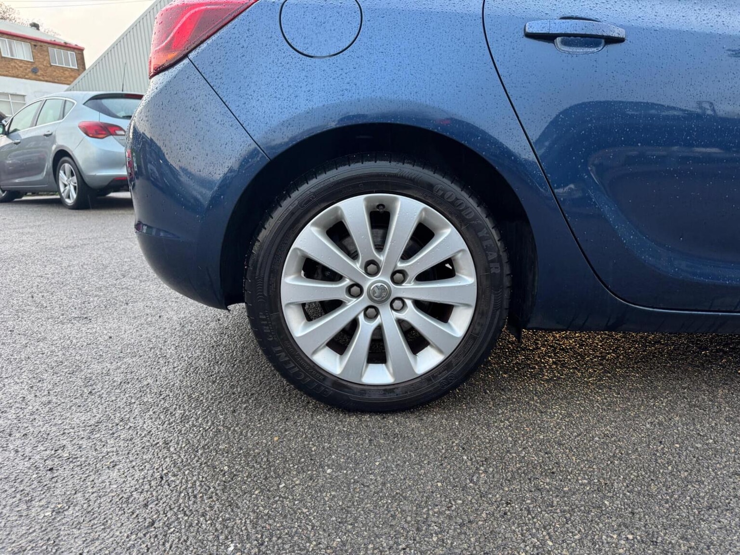 Used Vauxhall Astra 2010 for sale - 76751823: Photo 8