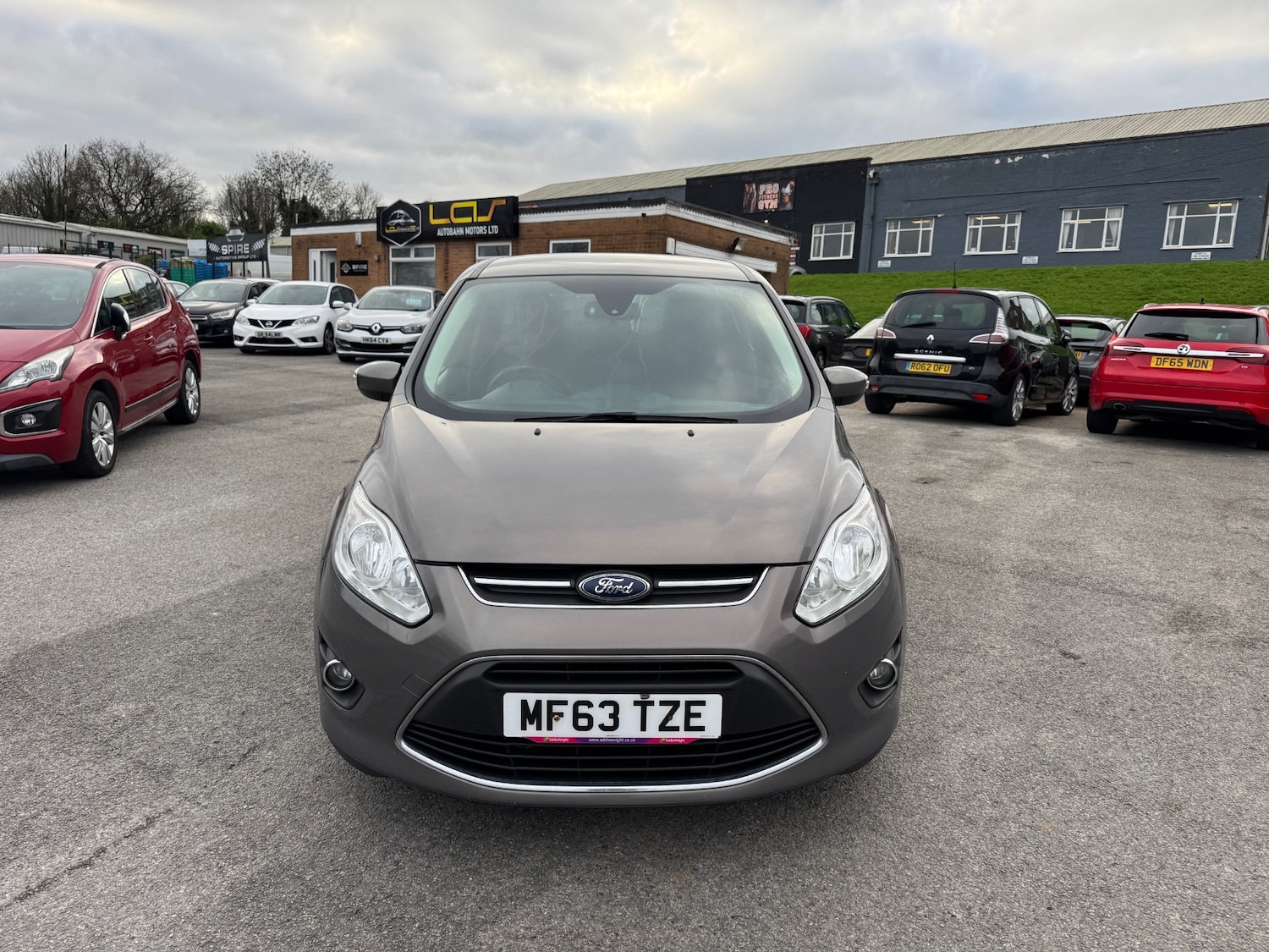 Used Ford C-Max 2013 for sale - 77053694: Photo 3