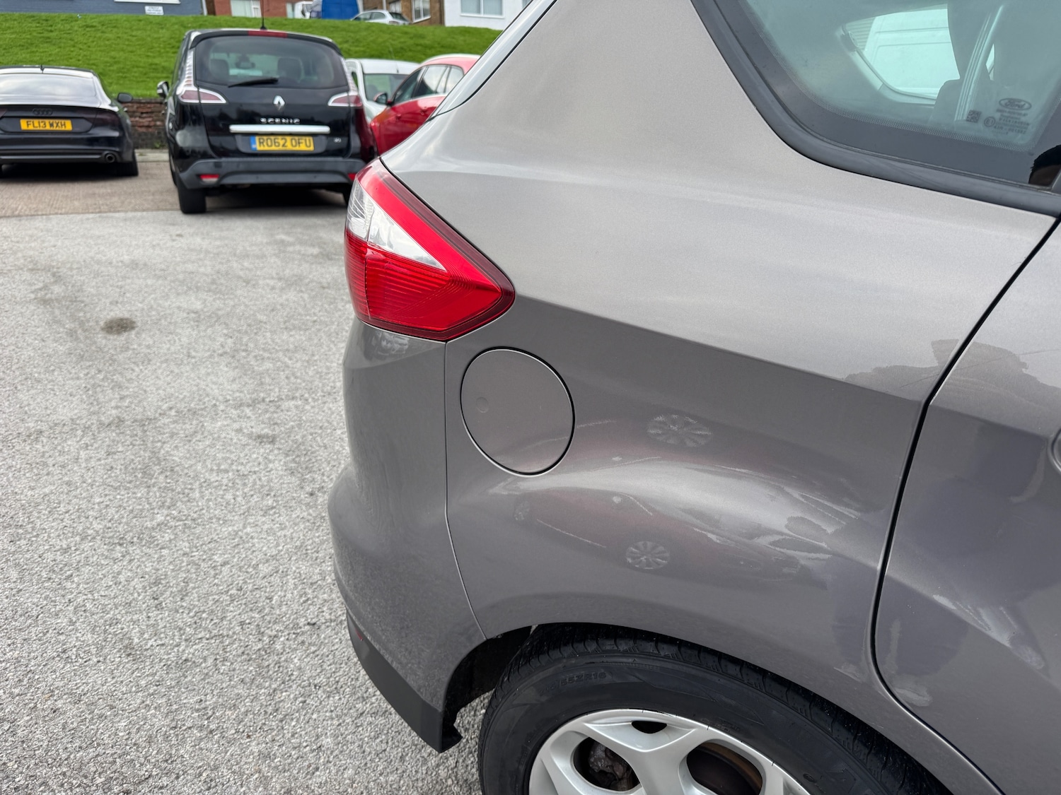 Used Ford C-Max 2013 for sale - 77053694: Photo 9