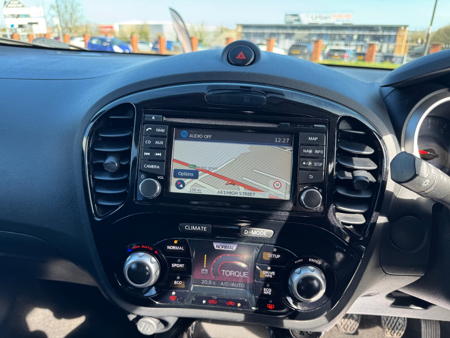 Used Nissan Juke 2014 for sale - 77916884: Photo 17